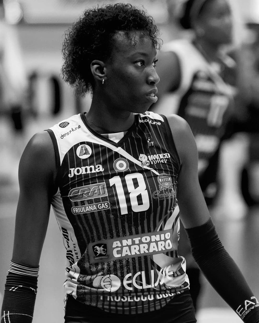 Paola Enogu_Professional volleyball player